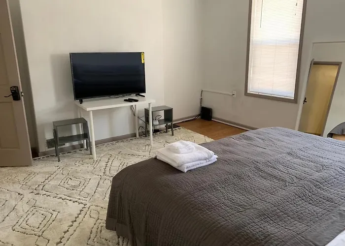 Nice House For Groups Close To Downtown And All Universities 3628 Gasthof *